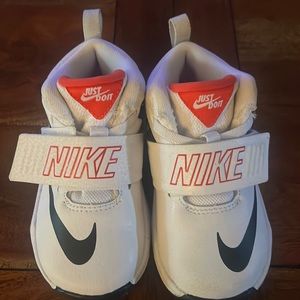 Toddler Nike Tennis